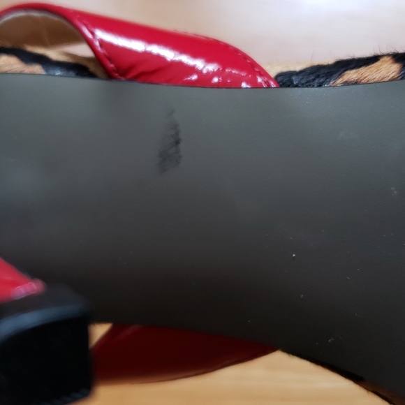 G.I.L.I. NWOT Red Patent Leather Cheetah Slingbacks - Picture 10 of 11